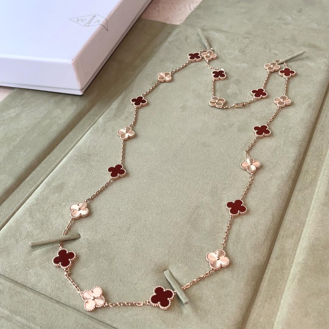 [LUXE JEWELRY]CLOVER 20 MOTIFS LASER CARNELIAN NECKLACE
