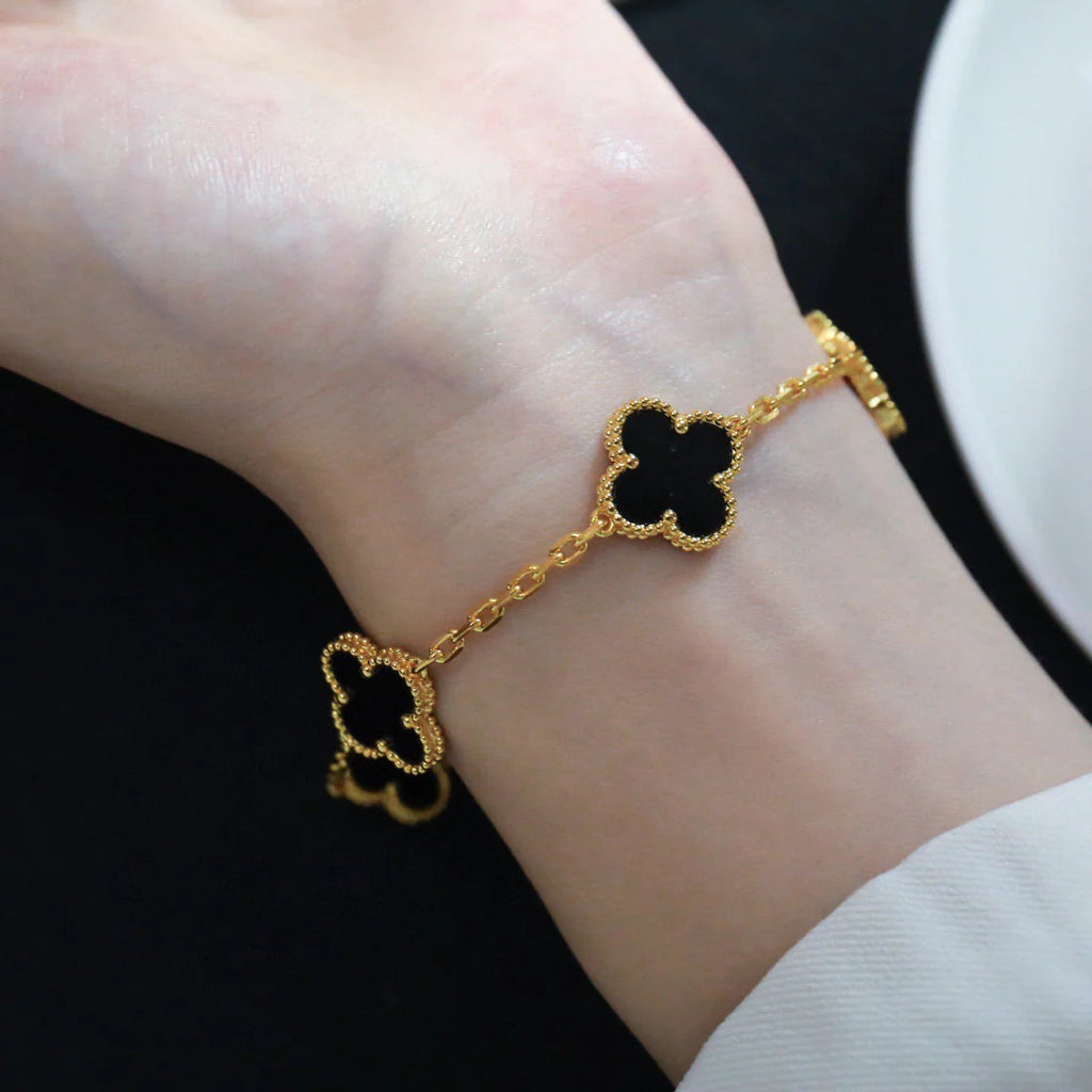 [LUXE JEWELRY] CLOVER 5 MOTIF ONYXS BRACELET COLLECTION