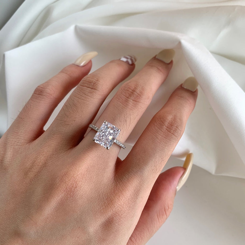 [LUXE] Bague de fiançailles luxueuse de 4,0 carats