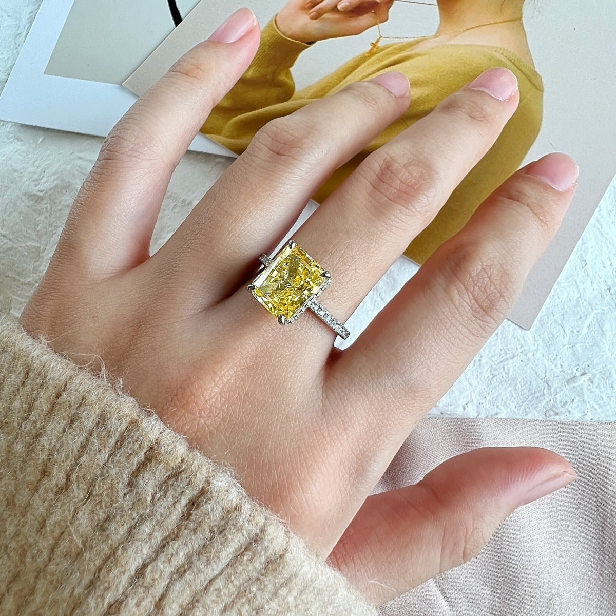[LUXE] Bague de fiançailles luxueuse de 4,0 carats