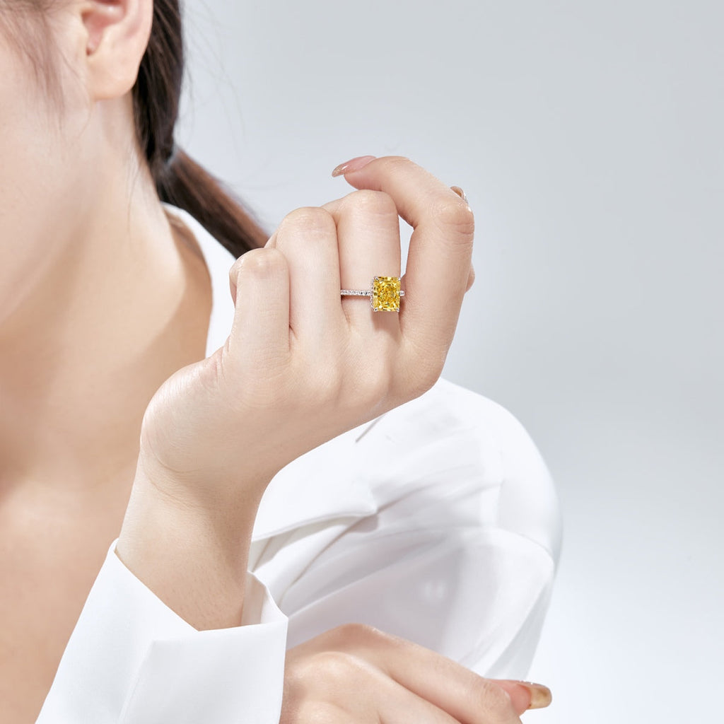 [LUXE] Bague de fiançailles luxueuse de 4,0 carats