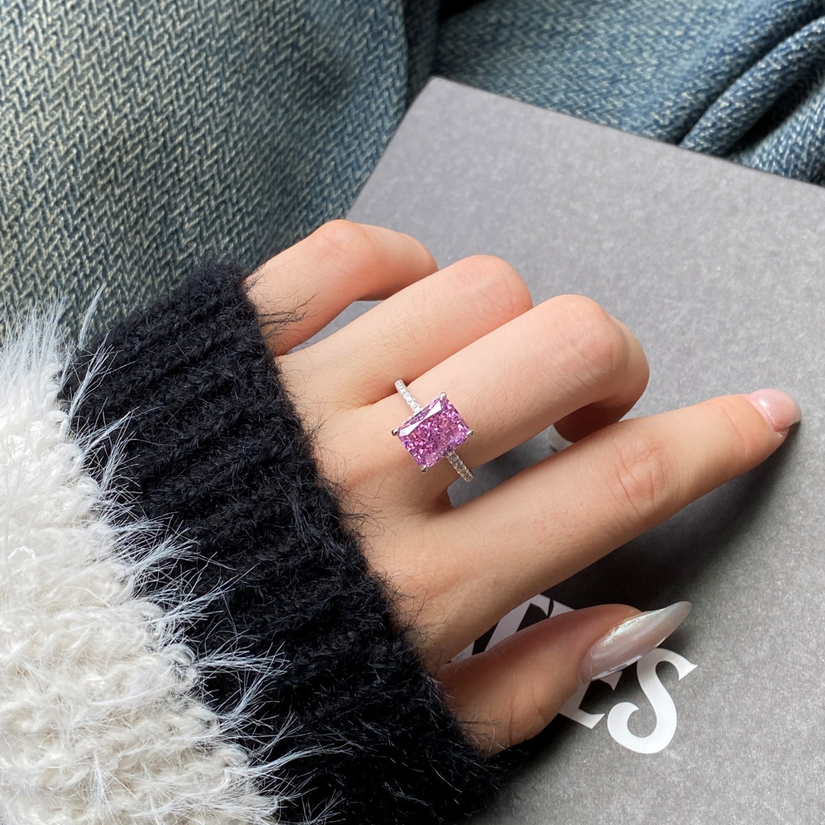 [LUXE] Bague de fiançailles luxueuse de 4,0 carats