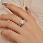 [LUXE] Bague de mariage délicate et colorée en forme de fleur coupée ronde