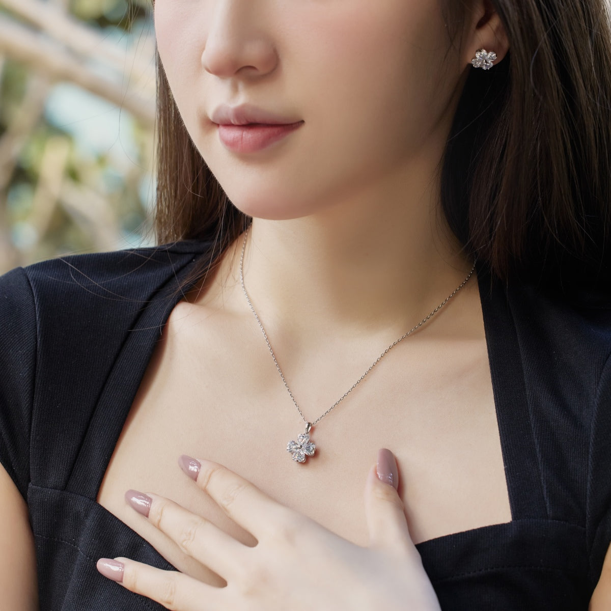 [LUXE]Heart-Shaped Four-Leaf Clover Bead Necklace