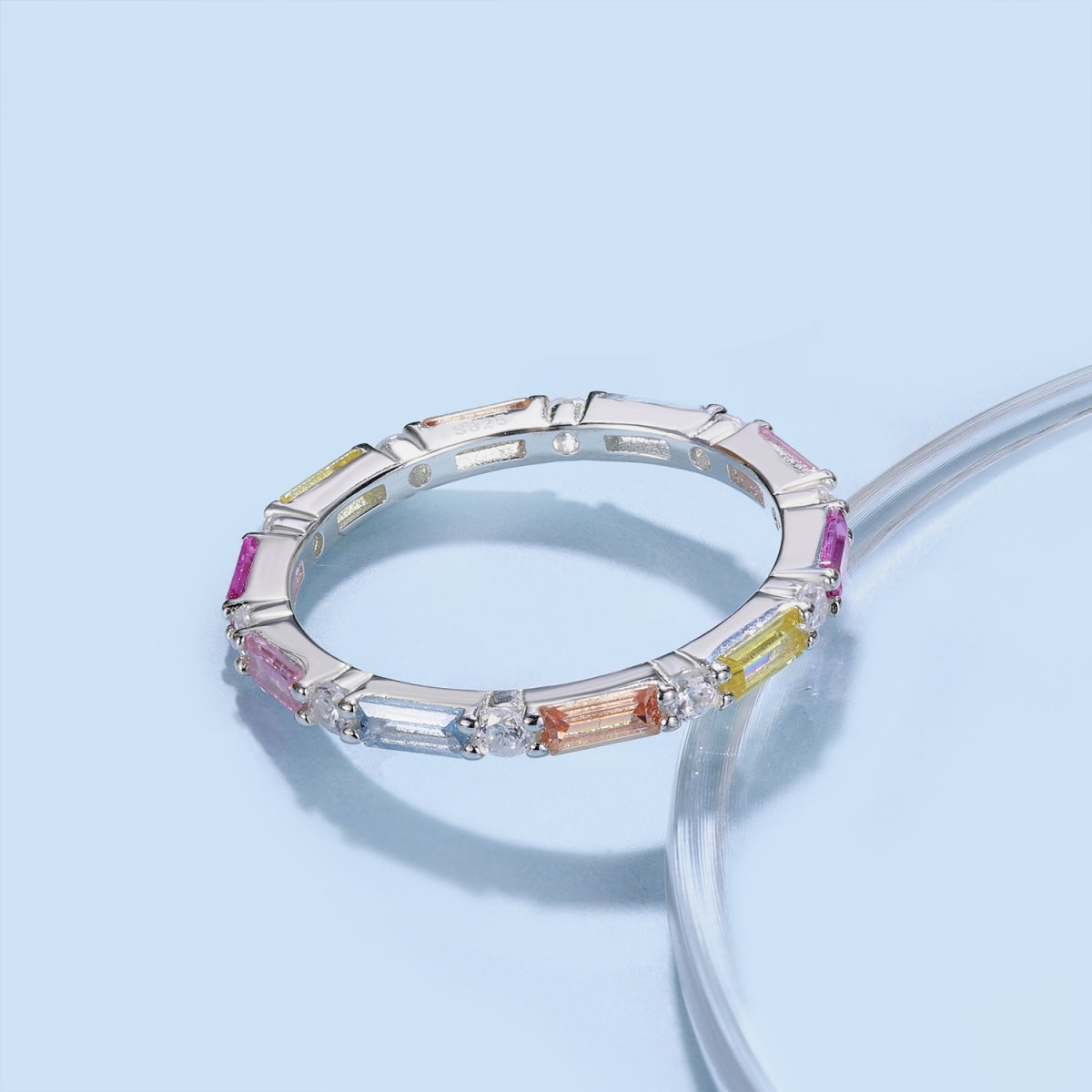[LUXE] Bague quotidienne élégante à coupe radieuse Lively In Shades