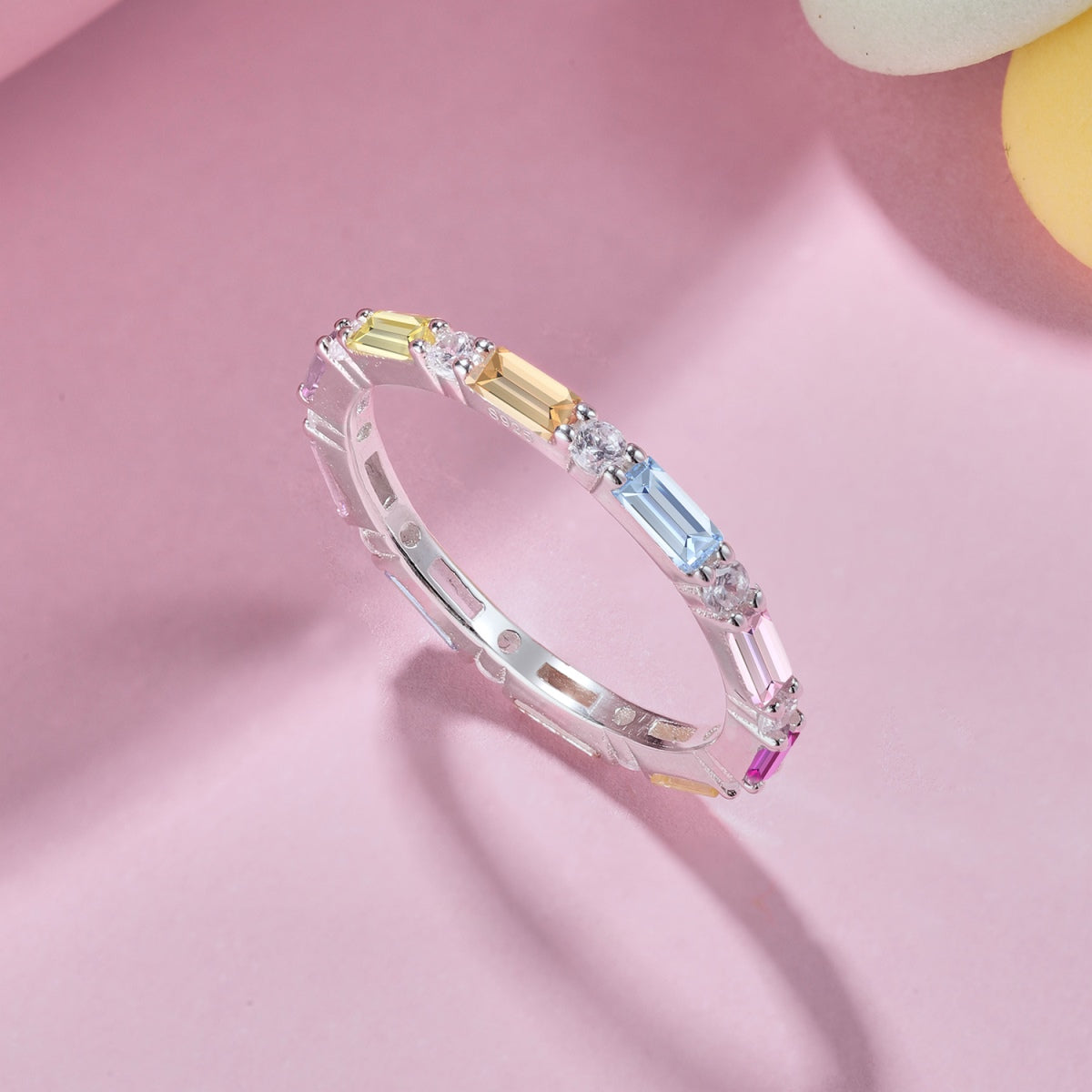 [LUXE] Bague quotidienne élégante à coupe radieuse Lively In Shades