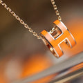 [LUXE JEWELRY]POP H PEDANT PINK GOLD