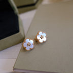 [LUXE JEWELRY]LUCKY PINK GOLD WHITE MOP EARRINGS