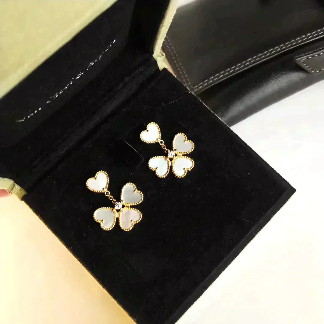 [LUXE JEWELRY]CLOVER SWEET WHITE MOP EARRINGS