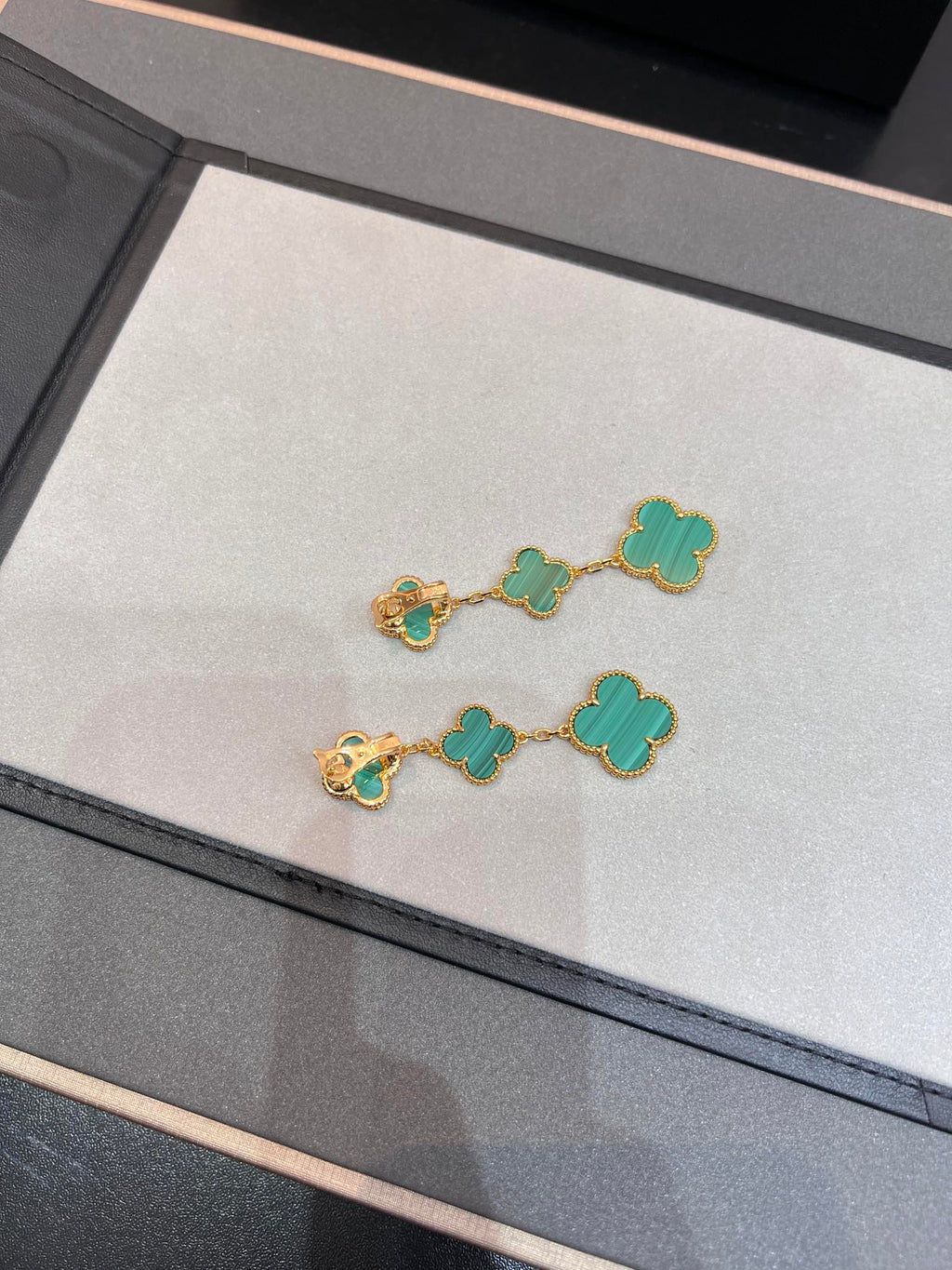 [LUXE JEWELRY]CLOVER MALACHITE 3 MOTIFS GOLD
