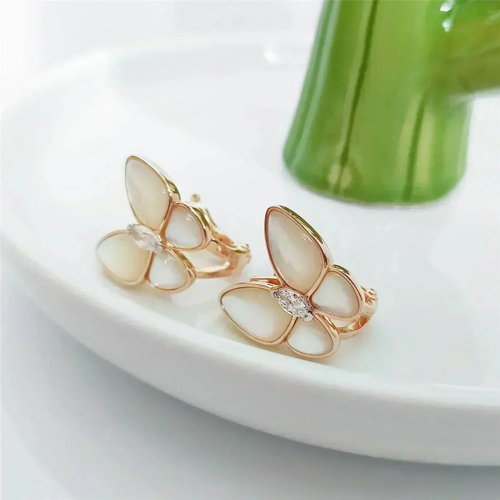 [LUXE JEWELRY]BUTTERFLY MOP DIAMOND EARRINGS