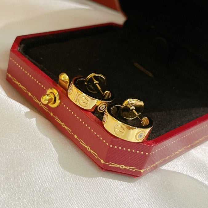 [LUXE JEWELRY] LOVE EARRINGS 5.7MM 2 DIAMONDS