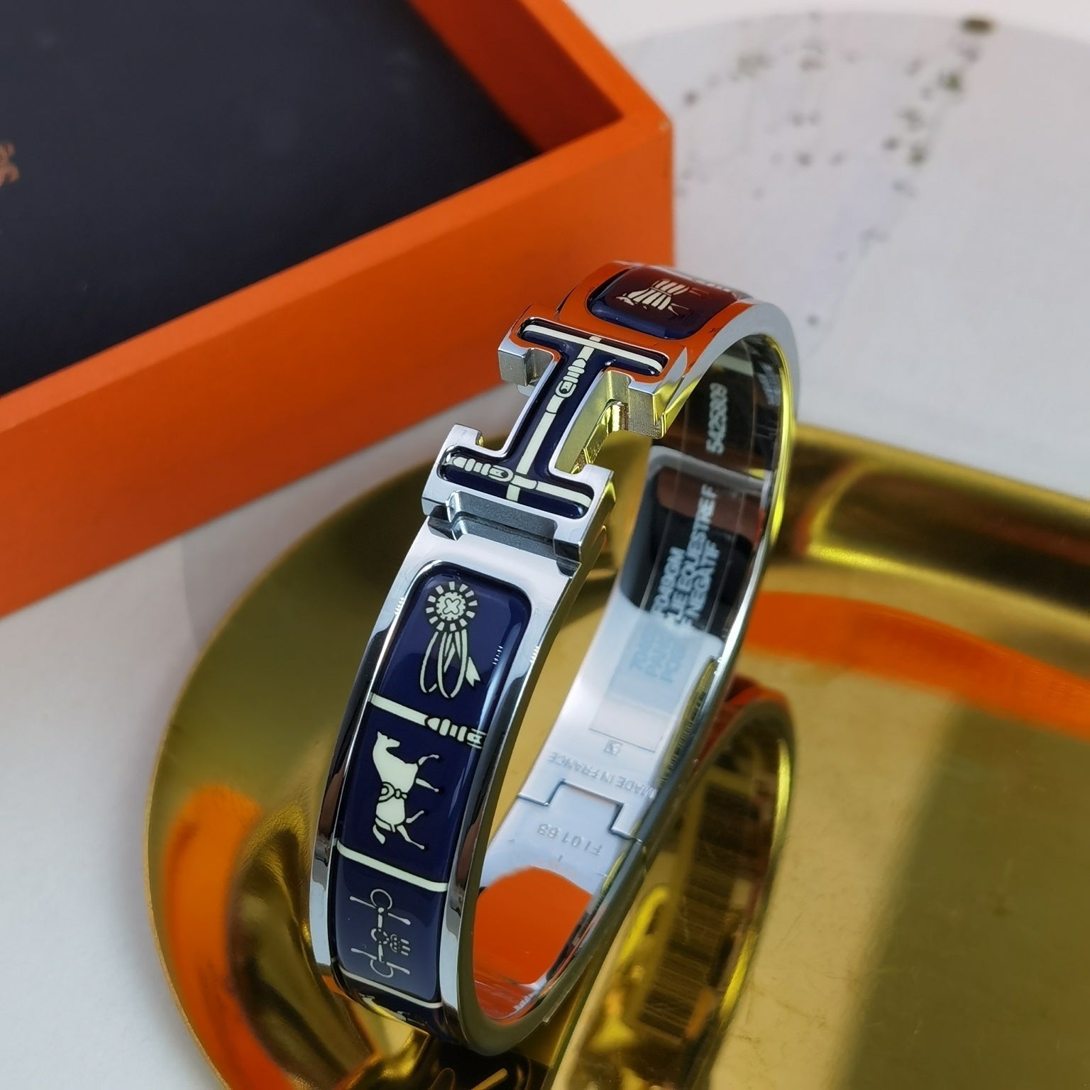 [LUXE JEWELRY]H COUVERTURES DARK BLUE BRACELET