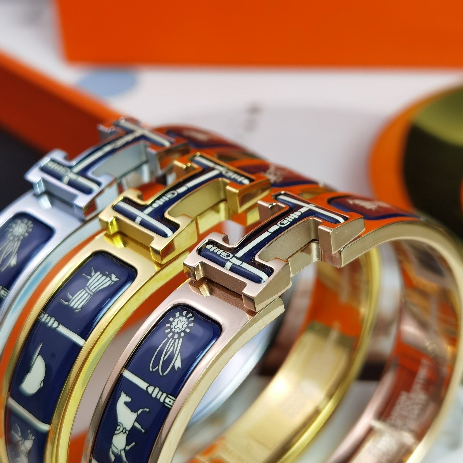 [LUXE JEWELRY]H COUVERTURES DARK BLUE BRACELET