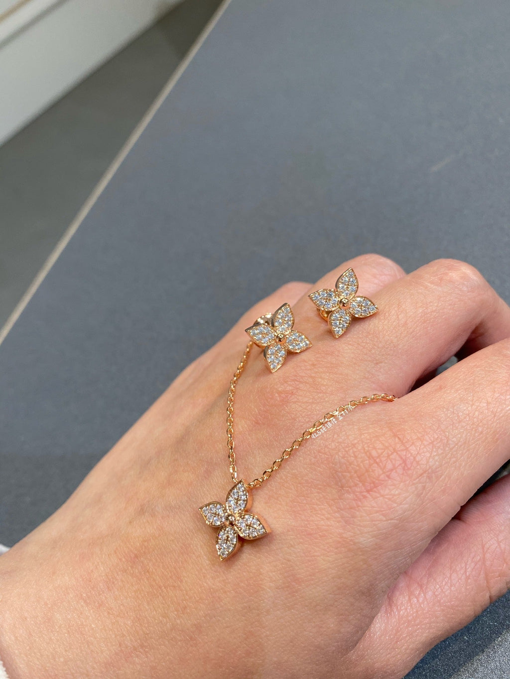 [LUXE JEWELRY]STAR DIAMOND NECKALCE