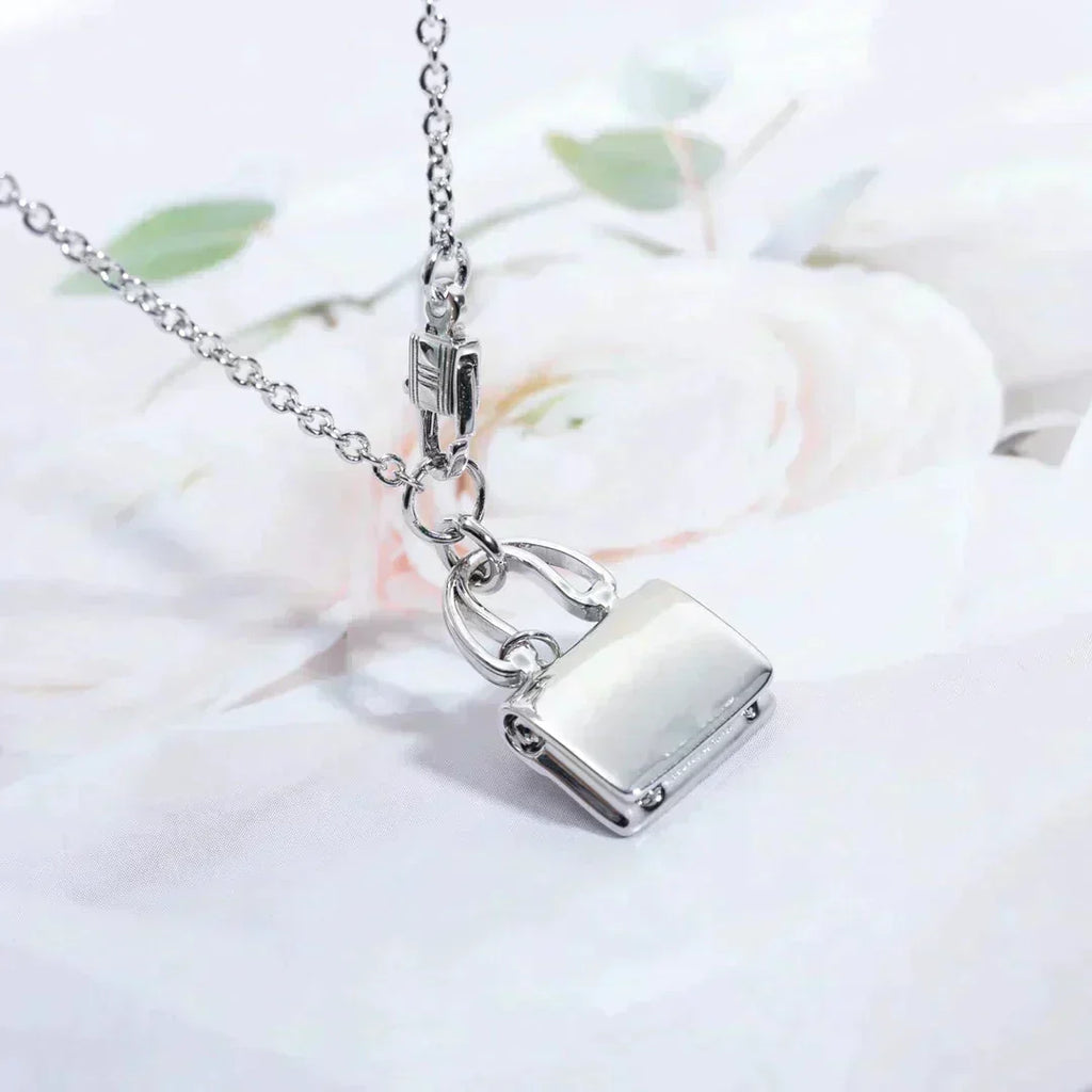 [LUXE JEWELRY]AMULETTE PEDANT SILVER NECKLACE
