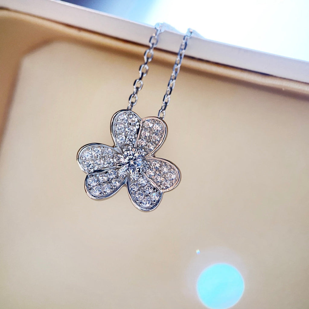 [LUXE JEWELRY]CLOVER DIAMOND NECKLACE SILVER