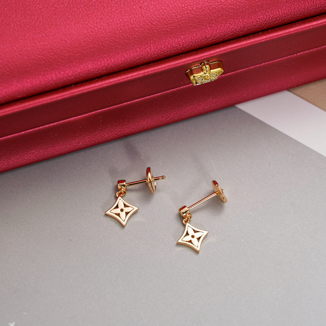 [LUXE JEWELRY]STAR EARRINGS GOLD