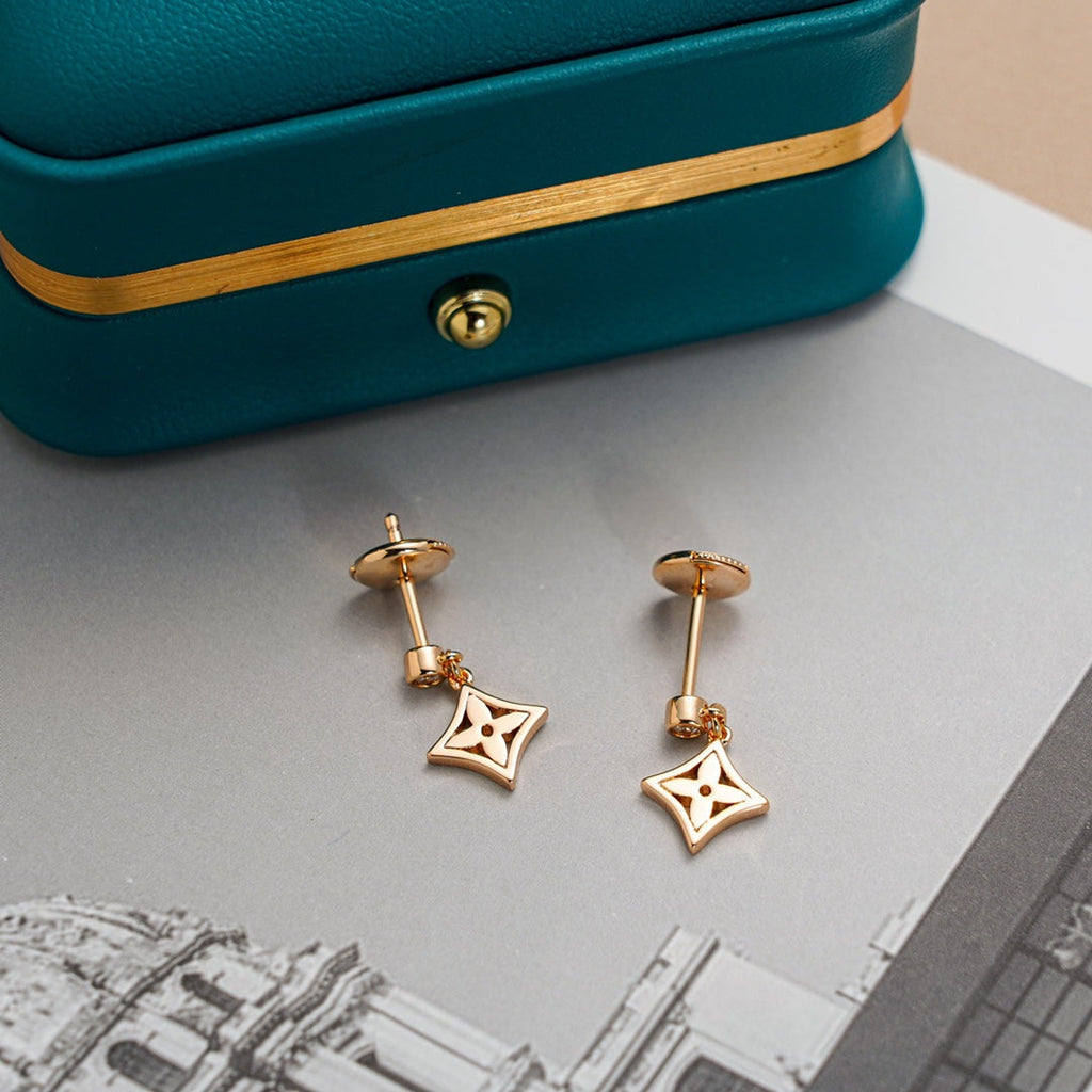[LUXE JEWELRY]STAR EARRINGS GOLD