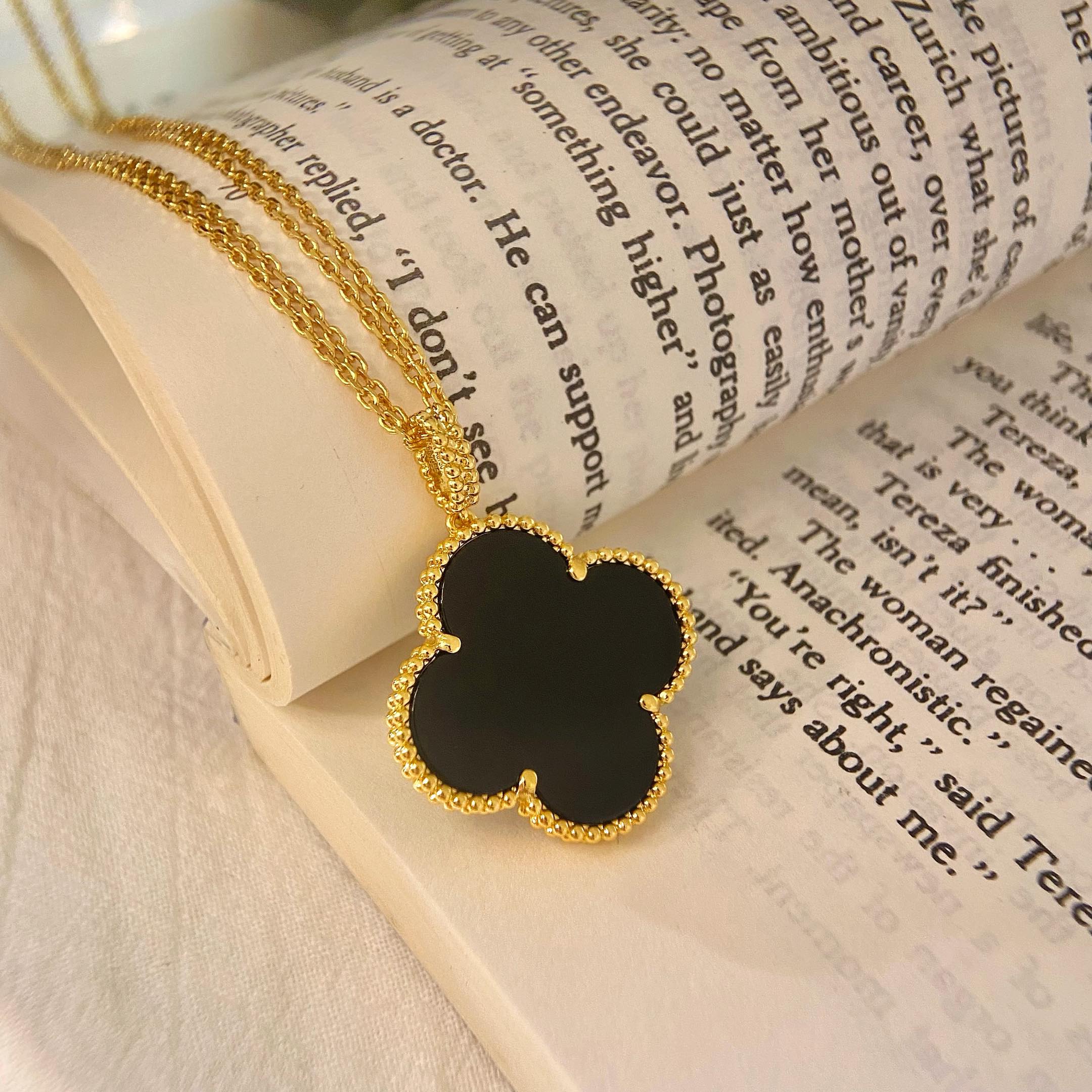[LUXE JEWELRY]CLOVER 25MM NECKLACE GOLD ONYX