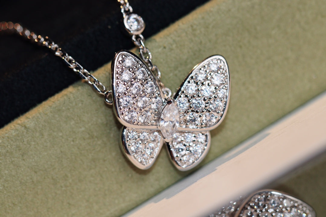 [LUXE JEWELRY]BUTTERFLY DIAMOND NECKLACE