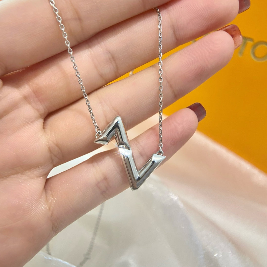 [LUXE JEWELRY]VOLTE UPSIDE DOWN NECKLACE
