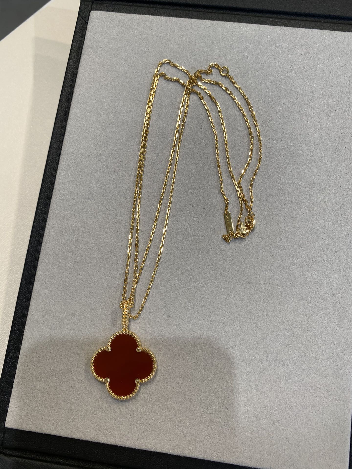 [LUXE JEWELRY]CLOVER 25MM NECKLACE GOLD CARNELIAN