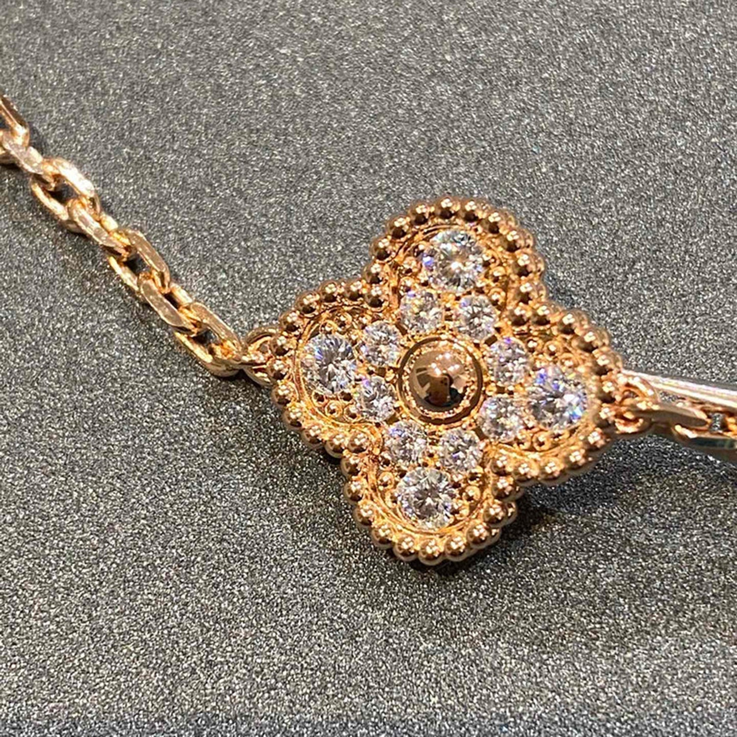 [LUXE JEWELRY] CLOVER 5 MOTIF FULL DIAMOND BRACELET COLLECTION