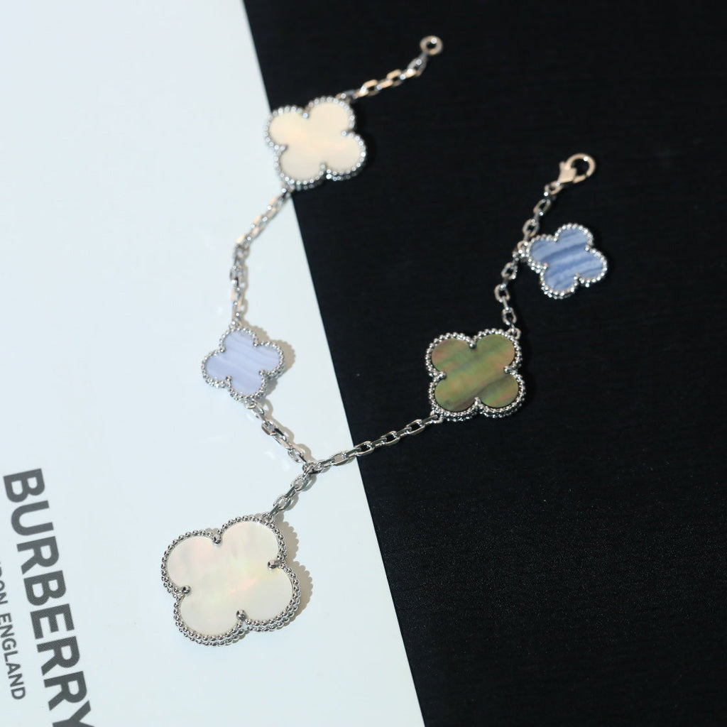 [LUXE JEWELRY]CLOVER BRACELET 5 MOTIFS MOP CHALCEDONY SILVER
