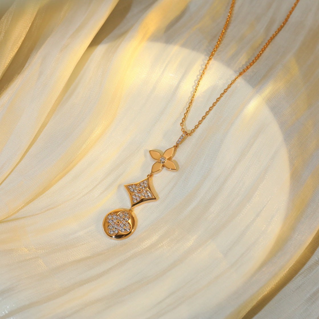 [LUXE JEWELRY]STAR AND SUN DIAMOND PINK GOLD NECKLACE