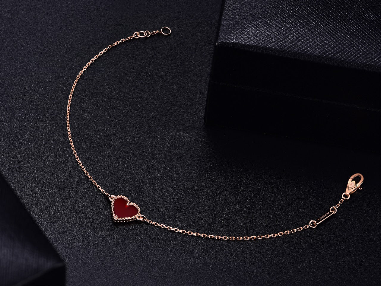 [LUXE JEWELRY]HEART CARNELIAN PINK GOLD BRACELET