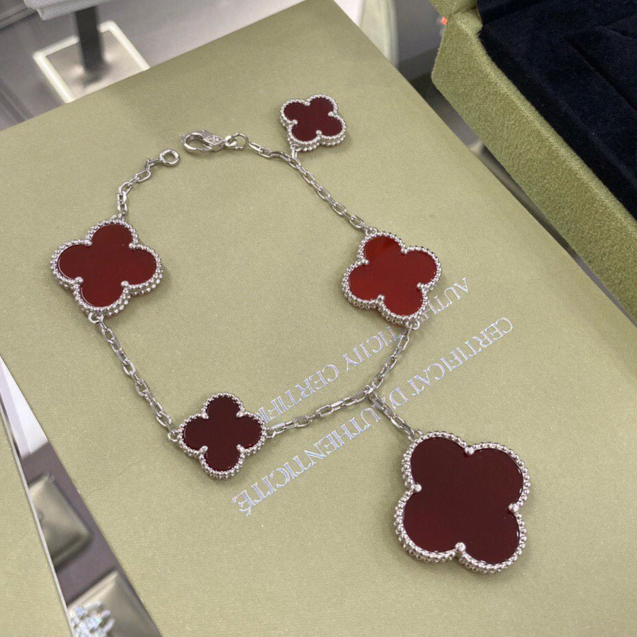 [LUXE JEWELRY]CLOVER 5 MOTIFS SIVLER CARNELIAN BRACELET