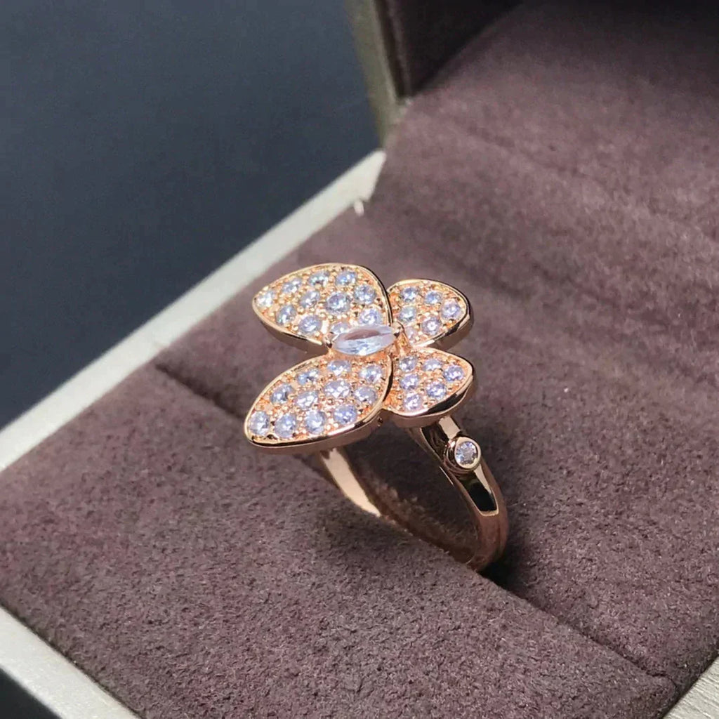 [LUXE JEWELRY]BUTTERFLY PINK GOLD DIAMOND RING