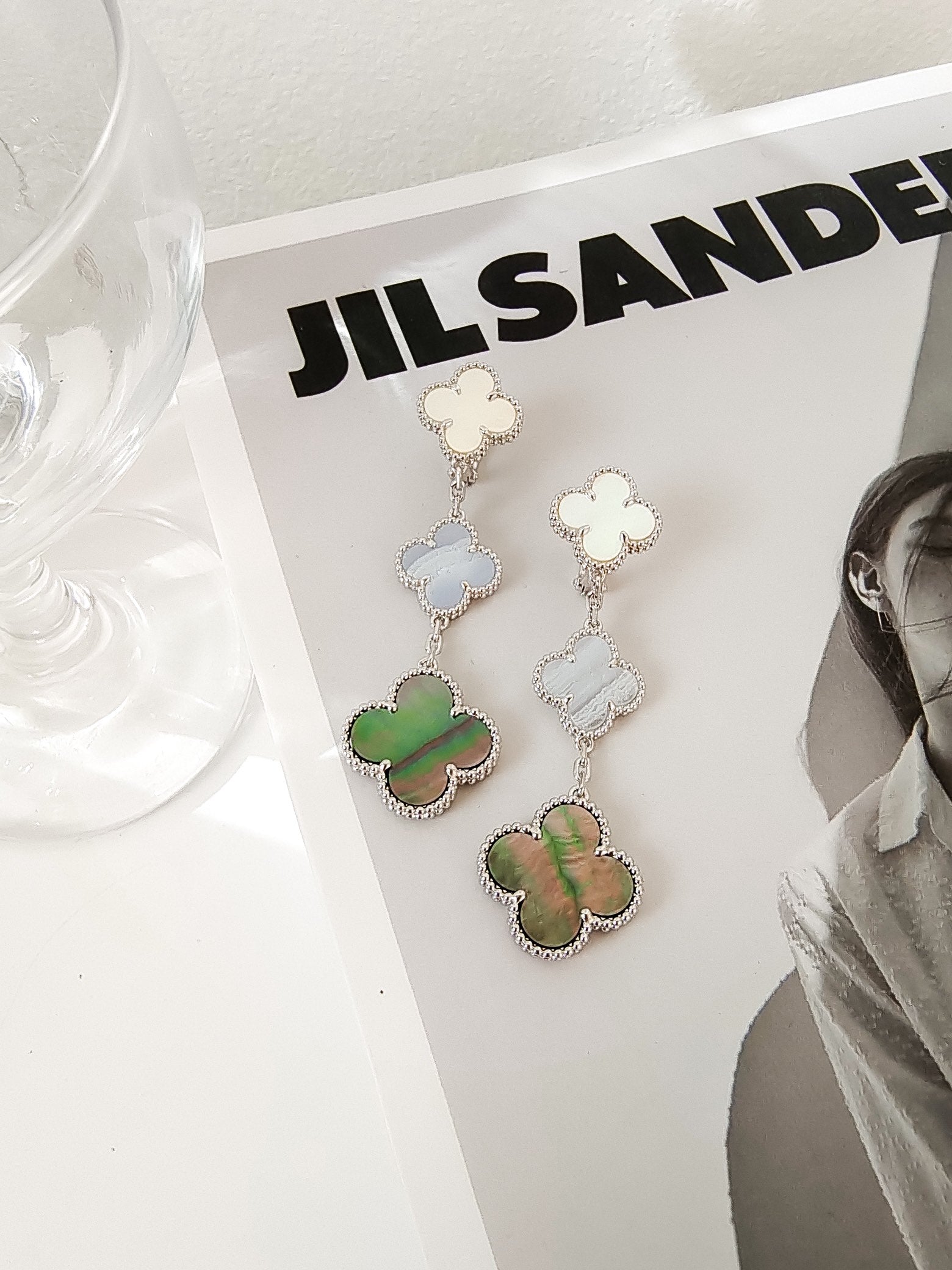 [LUXE JEWELRY]CLOVER 3 MOTIFS CHALCEDONY DARK MOP SILVER EARRINGS
