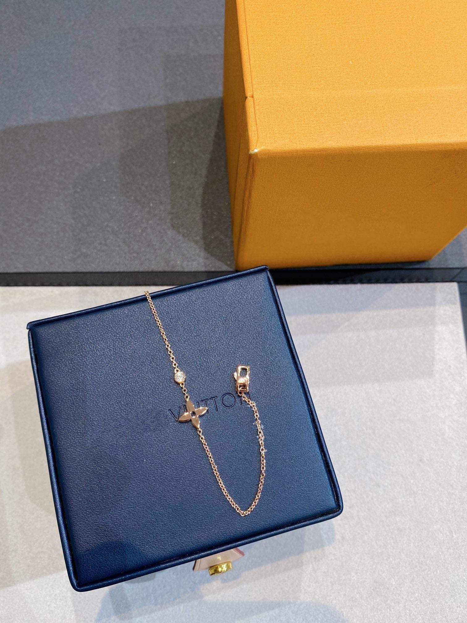[LUXE JEWELRY]STAR DIAMOND PINK GOLD BRACELET