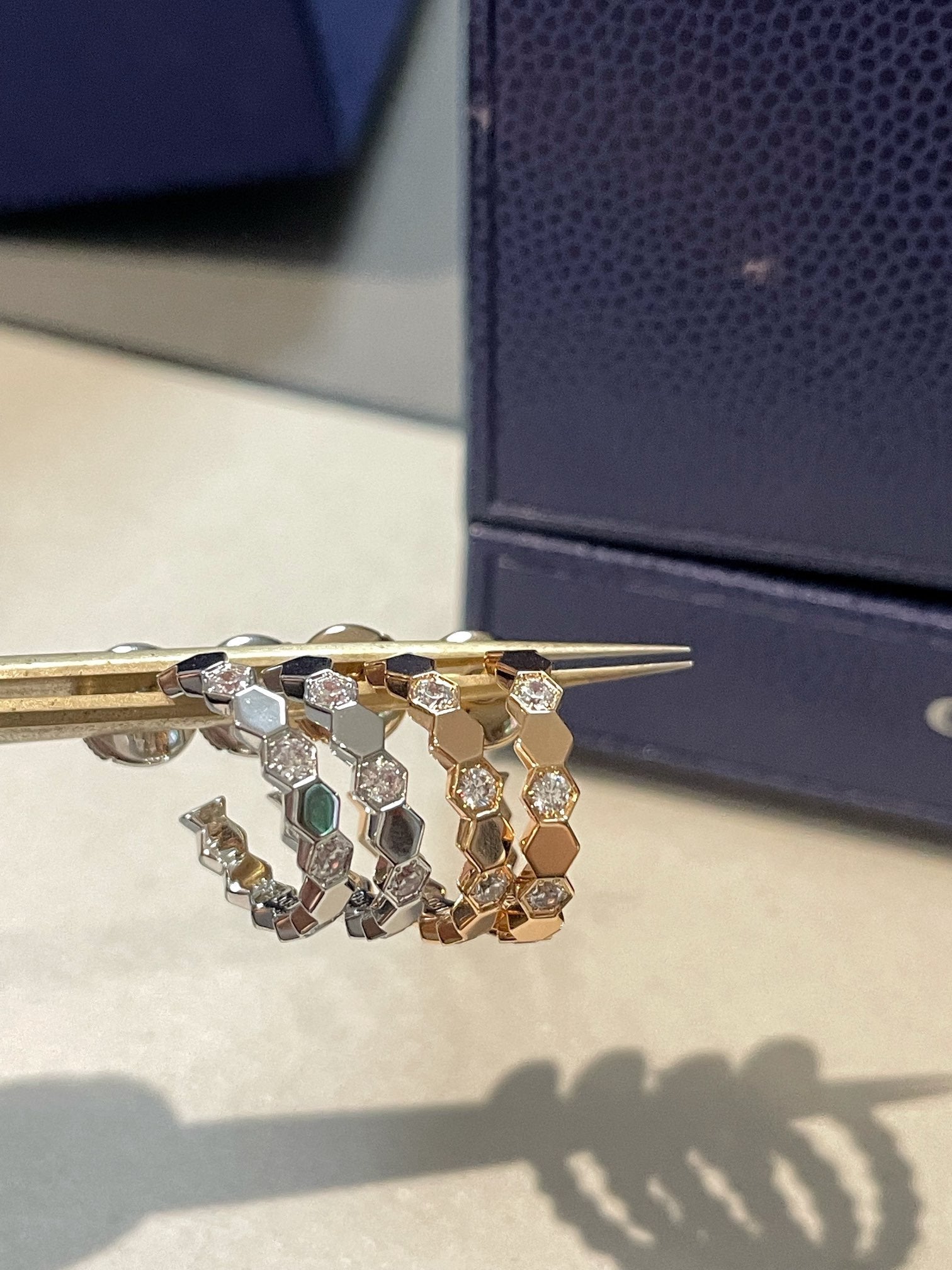 [LUXE JEWELRY]Hollow Design Four-Leaf Clover Flower Shape Ring