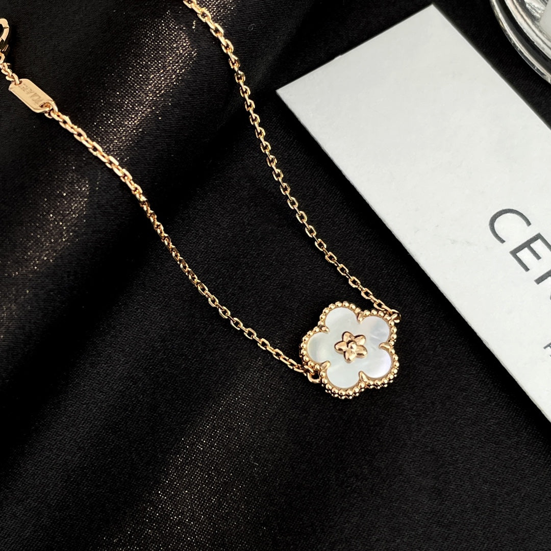 [LUXE JEWELRY]LUCKY SPRING ROSE GOLD MOP BRACELET