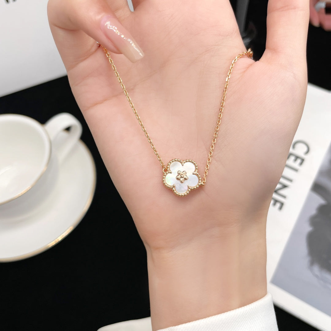 [LUXE JEWELRY]LUCKY SPRING ROSE GOLD MOP BRACELET