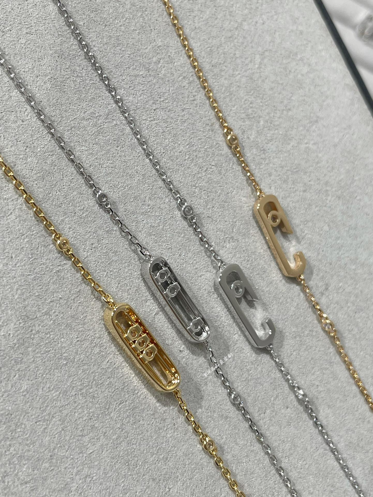 [Luxe Jewellery] BABY MOVE DIAMOND BRACELET