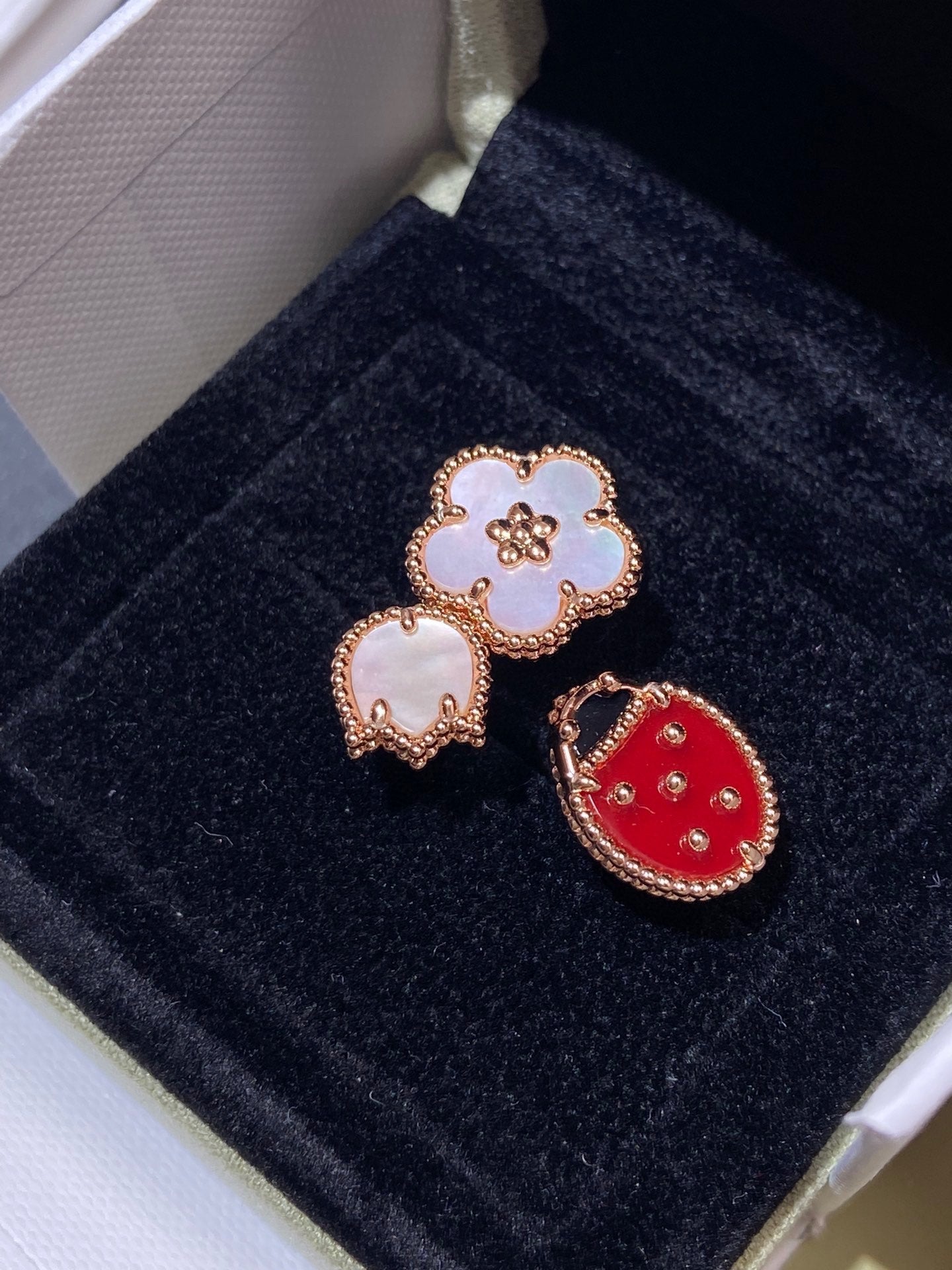 [LUXE JEWELRY]LUCKY 3 MOTIF ROSE GOLD RING
