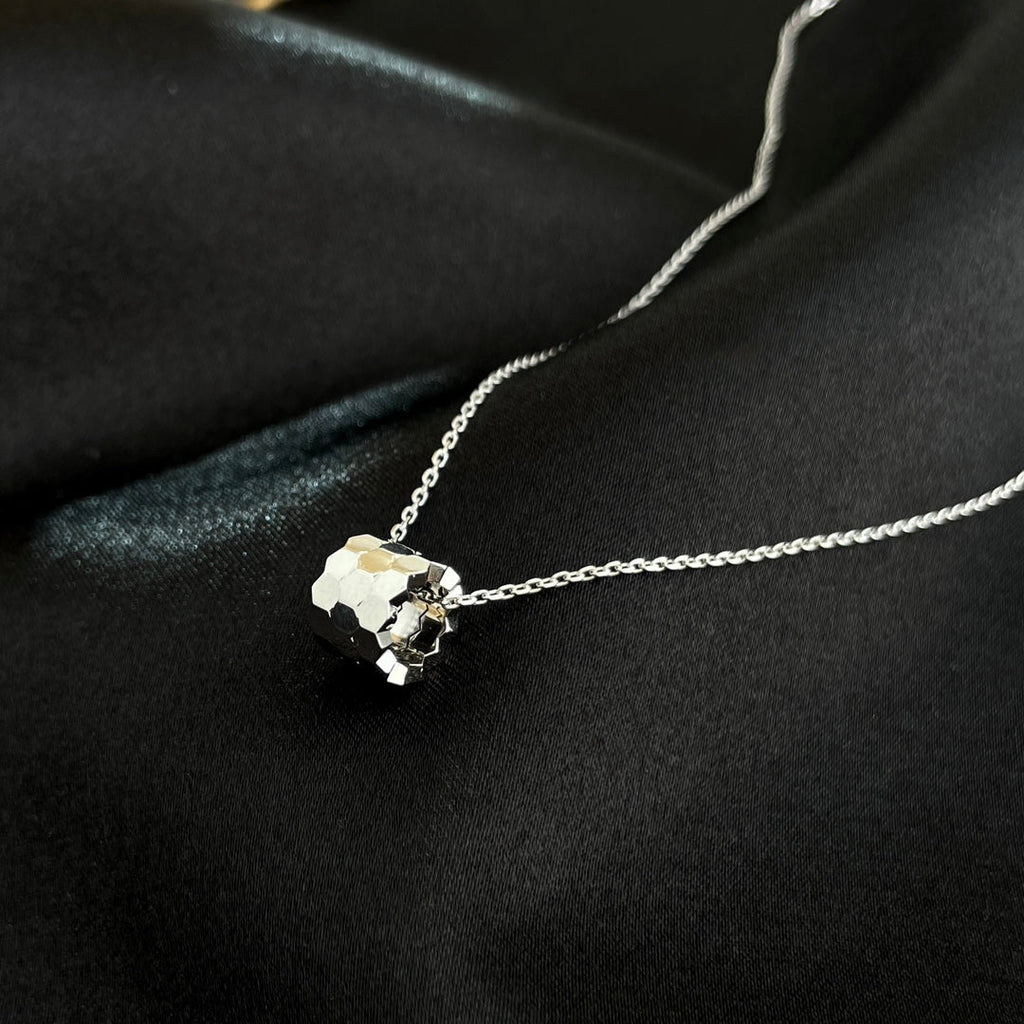 [LUXE JEWELRY]BEE MINI NECKLACE