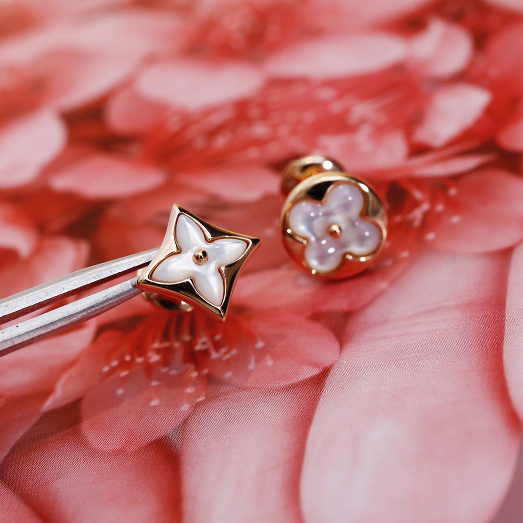 [LUXE JEWELRY]STAR AND SUN PINK GOLD MOP STUD EARRINGS