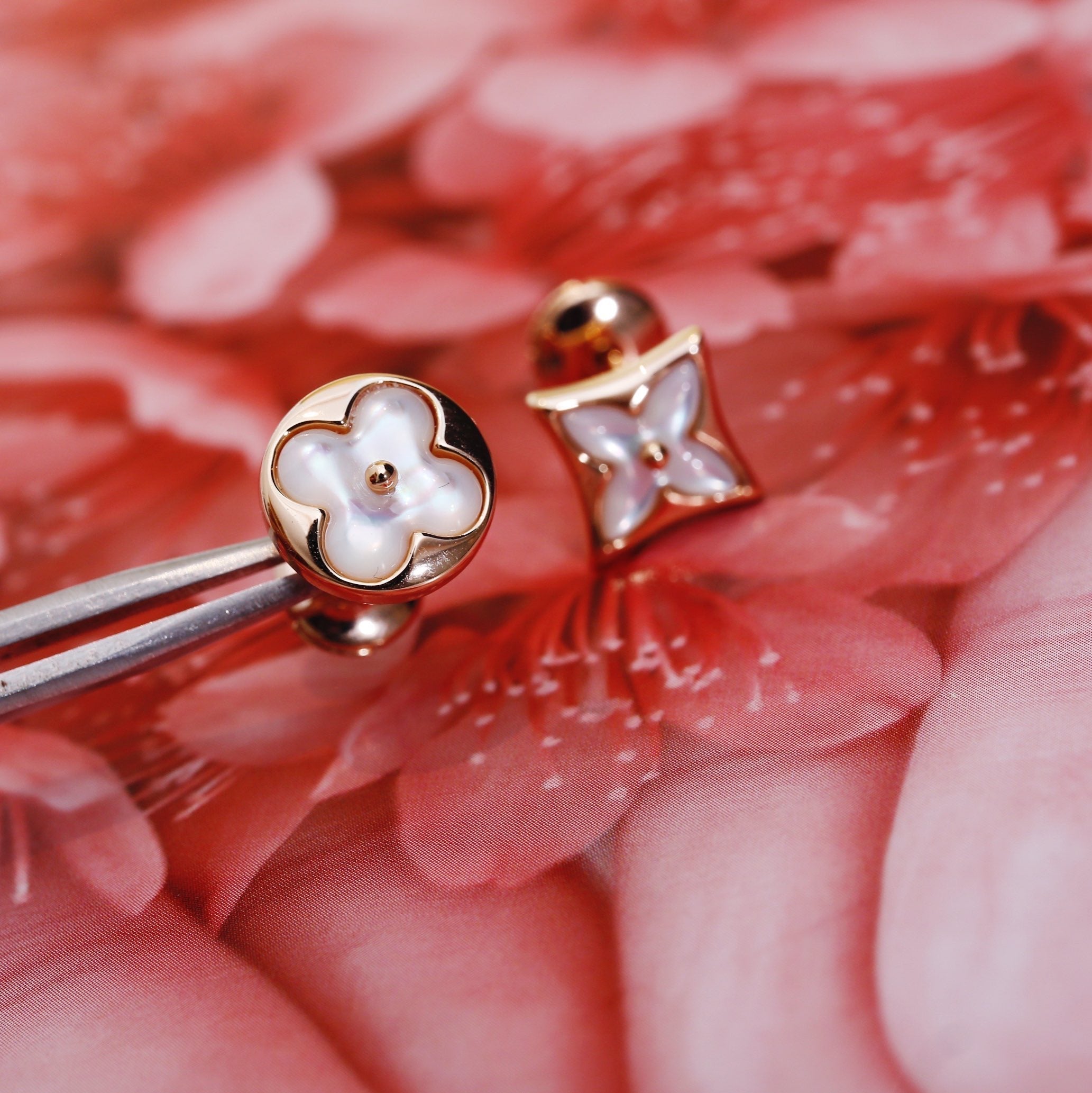 [LUXE JEWELRY]STAR AND SUN PINK GOLD MOP STUD EARRINGS