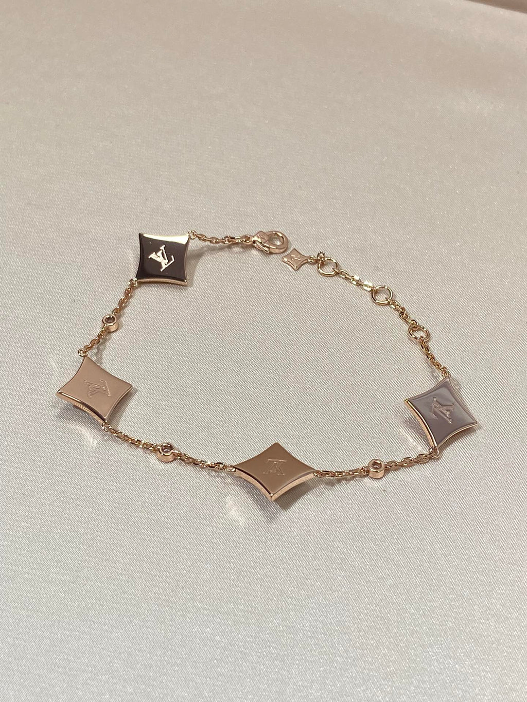 [LUXE JEWELRY]STAR 4 MOTIF MOP DIAMOND PINK GOLD BRACELET