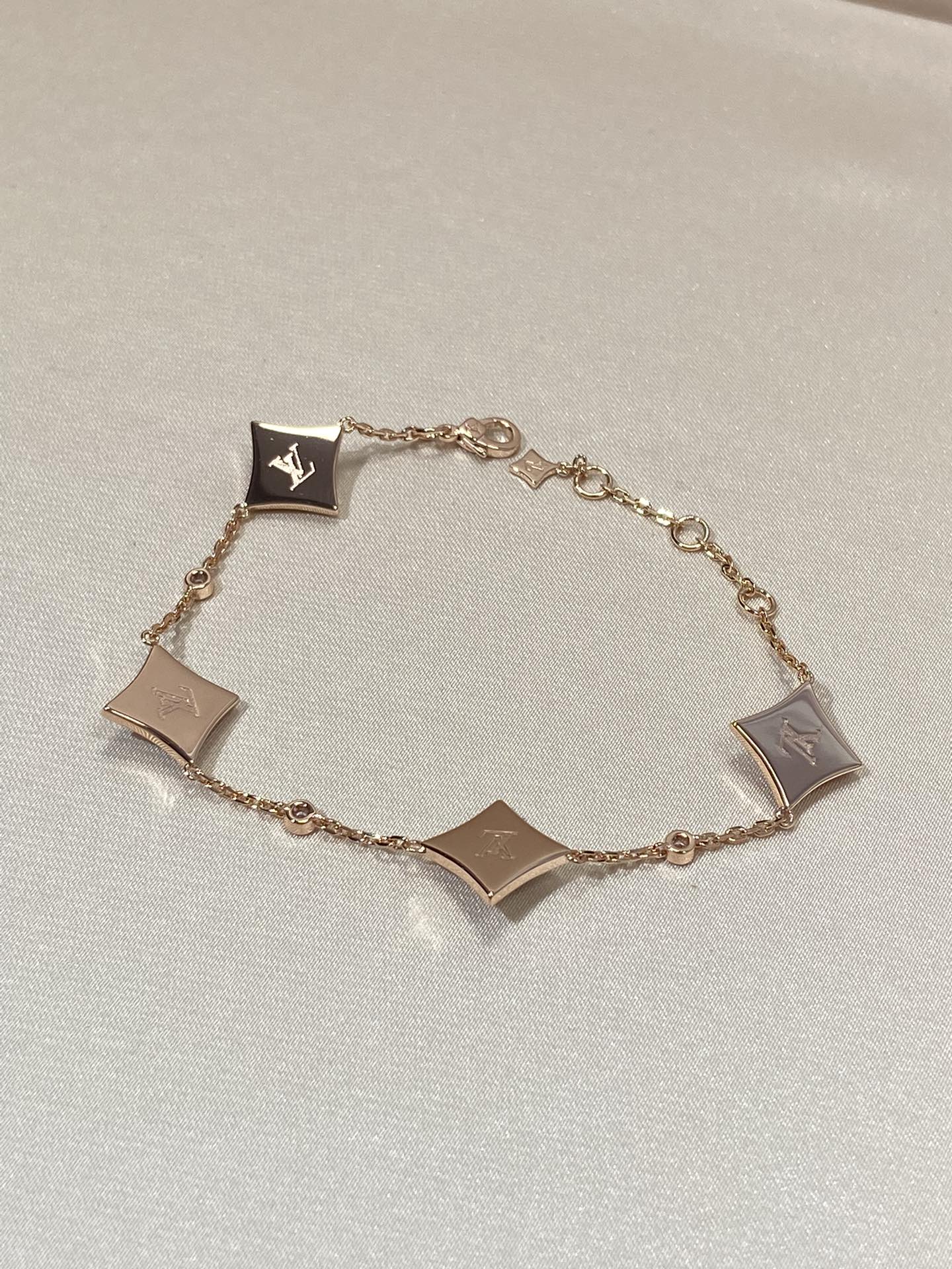[LUXE JEWELRY]STAR 4 MOTIF MOP DIAMOND PINK GOLD BRACELET