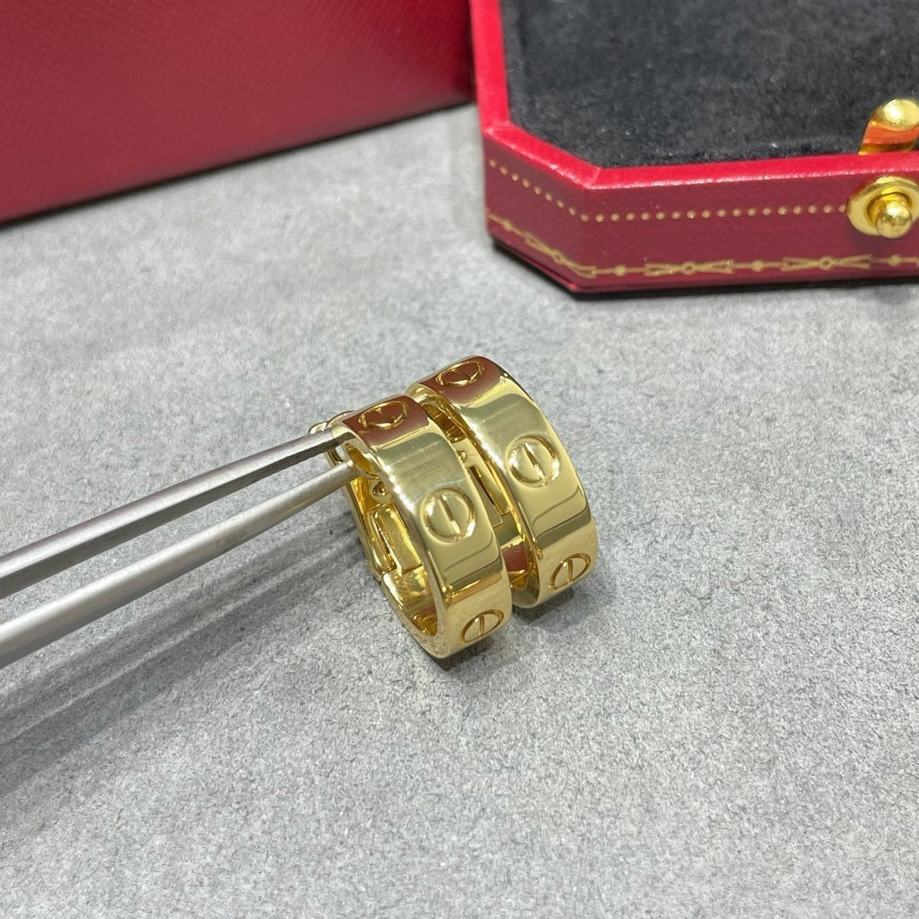 [LUXE JEWELRY] LOVE 5.5MM EARRINGS