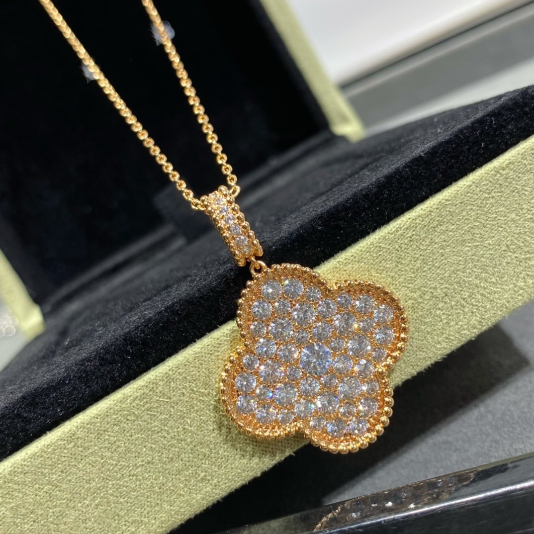 [LUXE JEWELRY]CLOVER 25MM LARGE PEDANT DIAMOND PAVED LONG NECKLACE