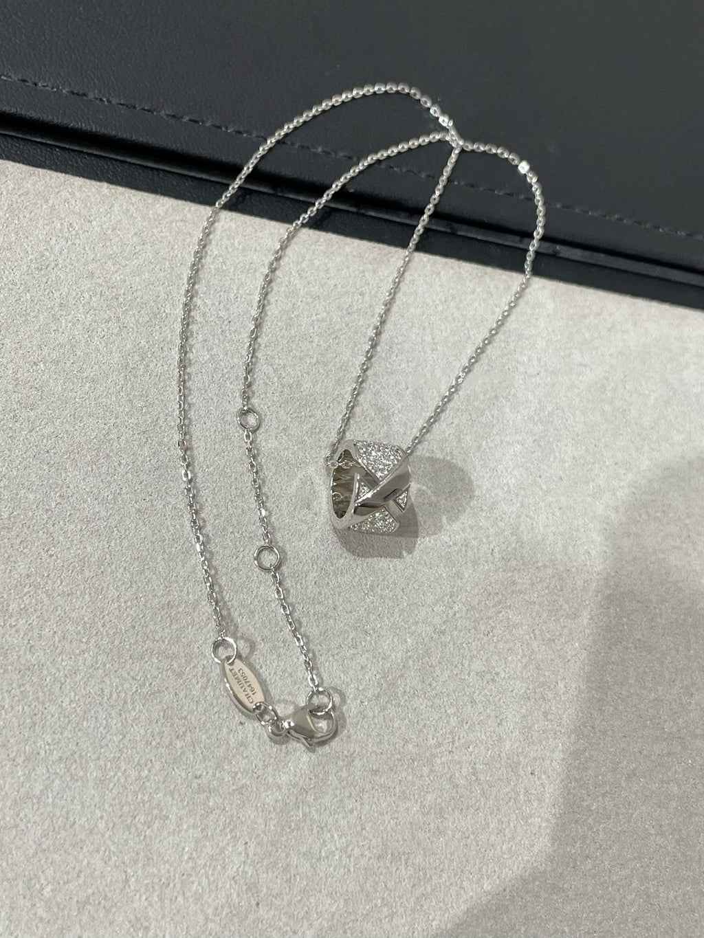 [LUXE JEWELRY]LIENS EVIDENCE DIAMOND PAVED NECKLACE