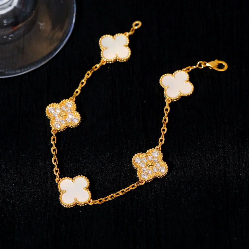 [LUXE JEWELRY]CLOVER WHITE PEARL MOP 5 MOTIF BRACELET COLLECTION