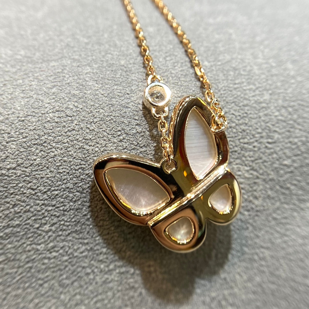 [LUXE JEWELRY]BUTTERFLY MOP DIAMOND NECKLACE